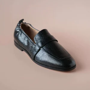 Andre Assous - Cedar - White Gold & Black Crackle
