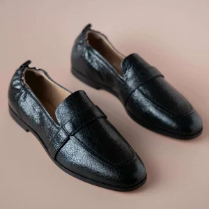 Andre Assous - Cedar - White Gold & Black Crackle