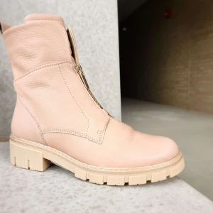Ara - Deon Women's Lug Sole Leather Moto Boot
