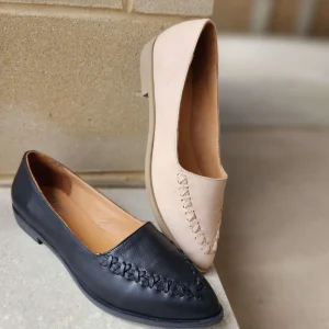 BUENO - Brielle Leather Flat Pointy Toe Shoe