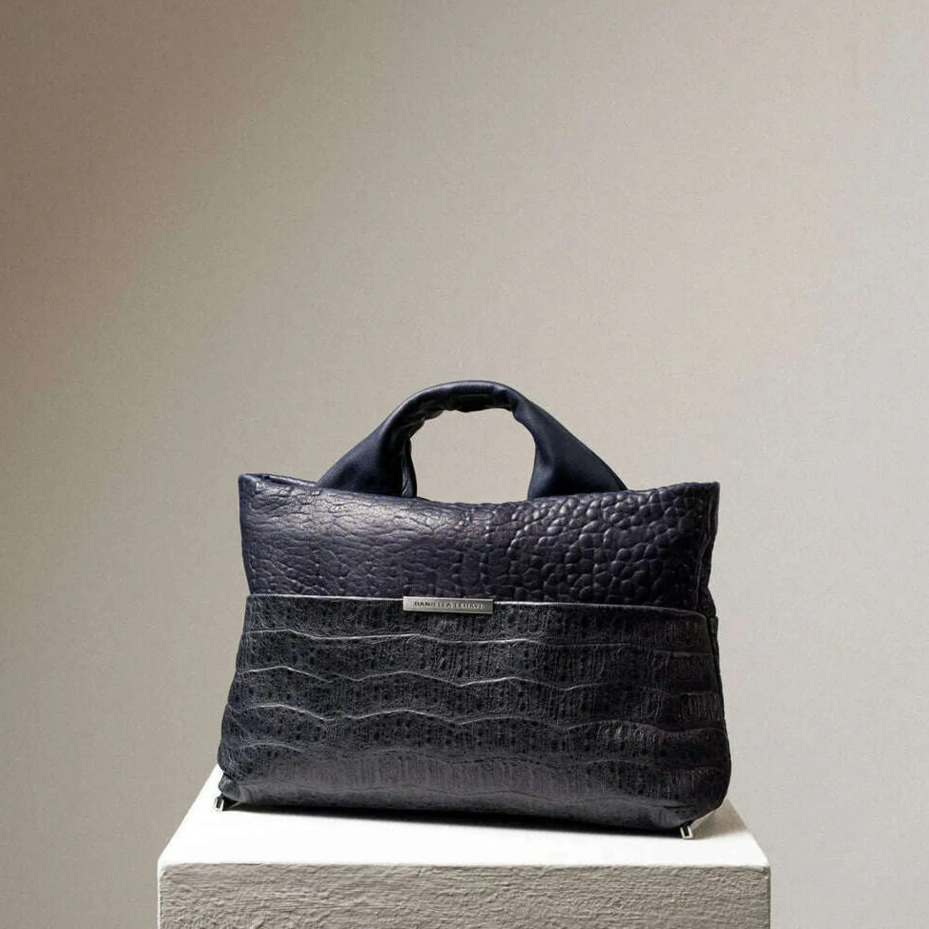 daniella_lehavi__alexa_lu_0.webp DANIELLA LEHAVI - Alexa Luxe Satchel Bag - Oxford Blue