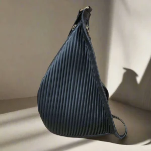 DOLCE VITA - Giulana Sling Bag - Black
