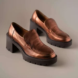 EOS - MALIA Chunky Lug Sole Loafer in Rust & Black