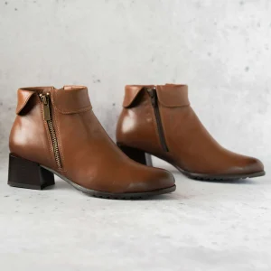 Eric Michael - Sonia low heel leather boot