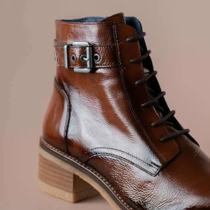 Fluchos - D8686 in Cognac Patent Leather