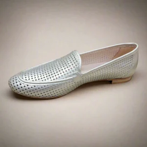 LA LISA - Platino Perforated Loafer