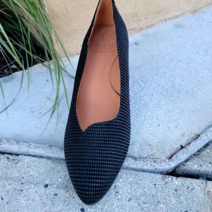L'Amour des Pieds - Bamell Navy or Black Fashion Comfort Pump