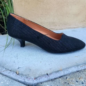 L'Amour Des Pieds - Kavan Low Heel Comfort Fashion Pump