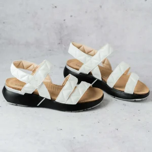 NAOT - 111205 Kayla Sport