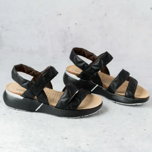 NAOT - 111205 Kayla Sport