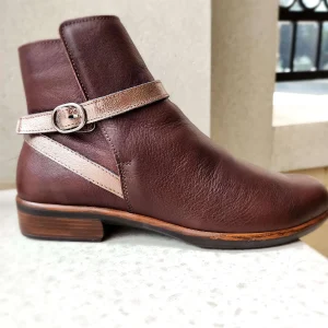 Naot - Briza Flat Leather Ankle Boot