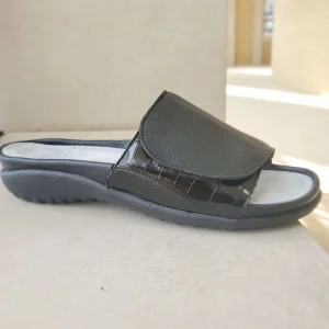 Naot - IPO Adjustable Leather Women's Sandal