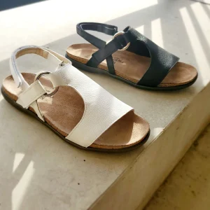 Naot - Olivia Flat Leather Sandal