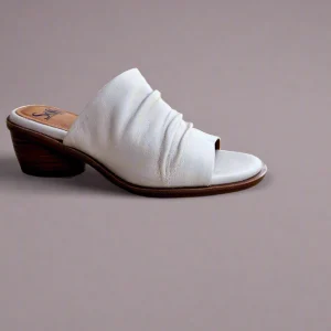 Söfft - Chrissie Leather Slide Sandal